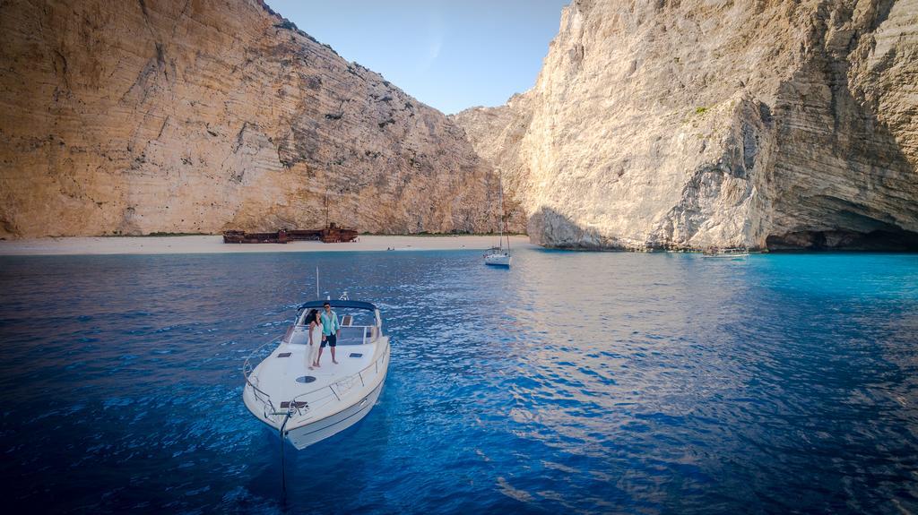 Pineapple Seaside Suite Zakintos Dış mekan fotoğraf
